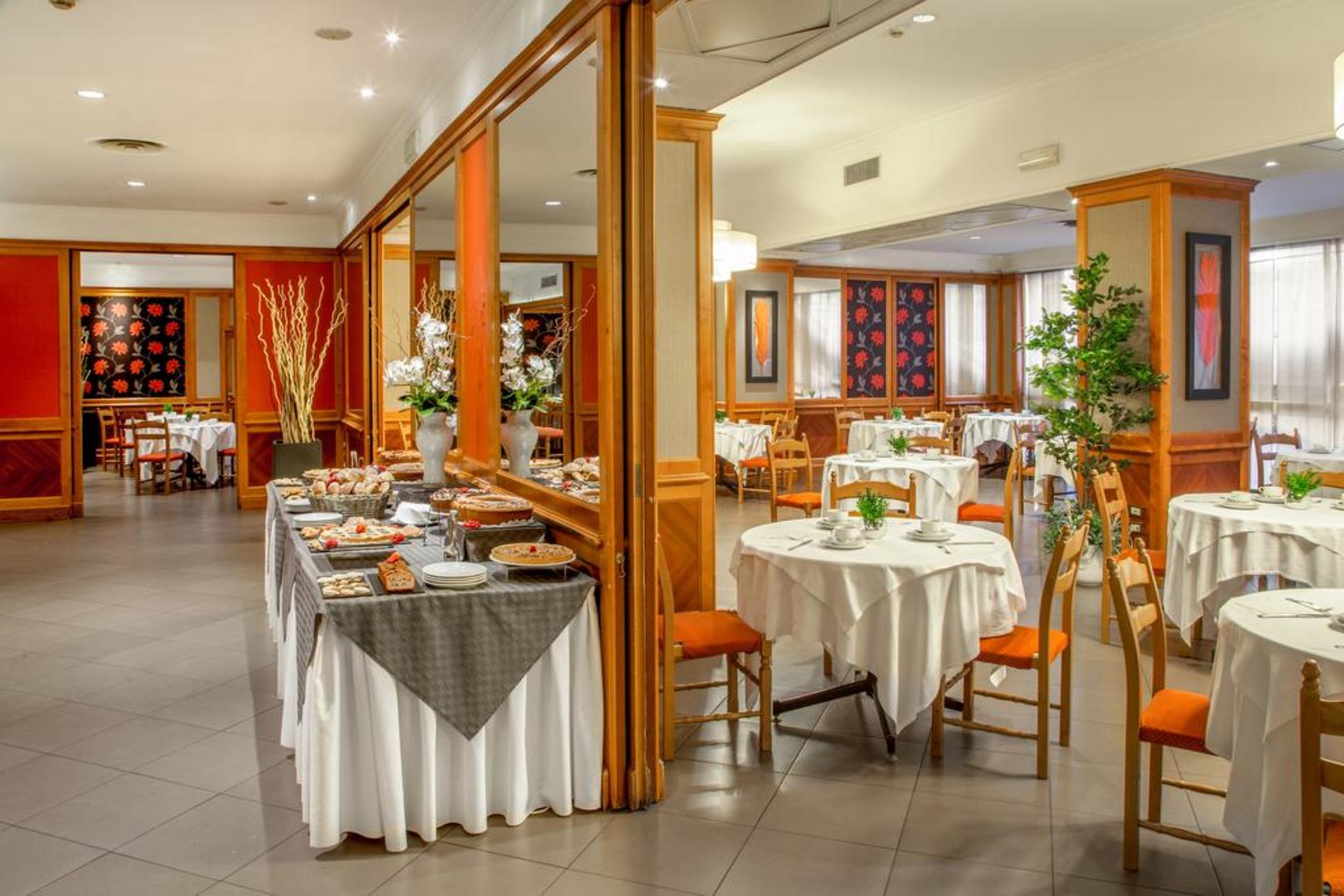 Omnia Grand Fleming酒店
